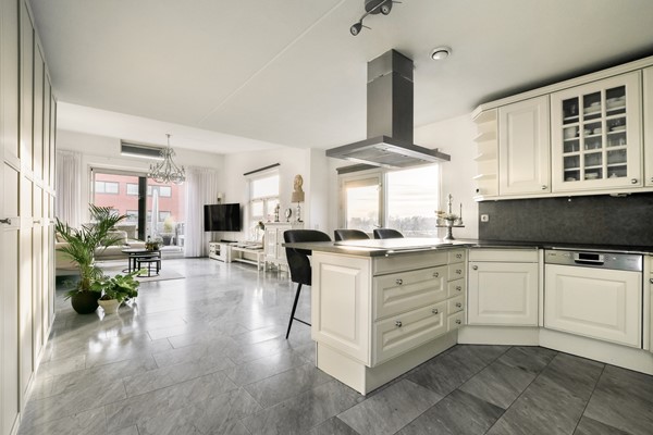 Medium property photo - Henegouwenstraat 122, 1066 DH Amsterdam